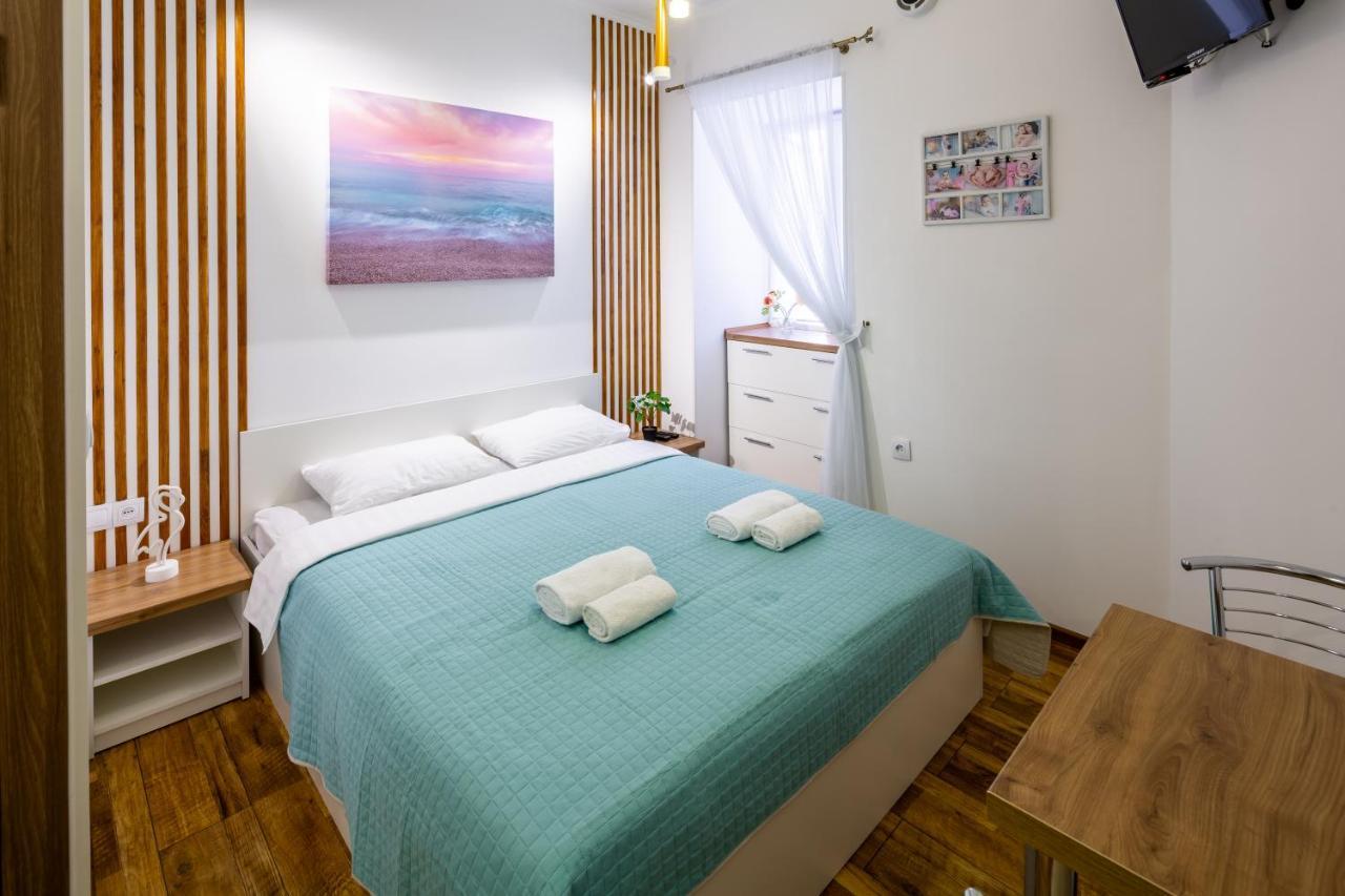 Cozy Apartments Center Lviv Exterior photo